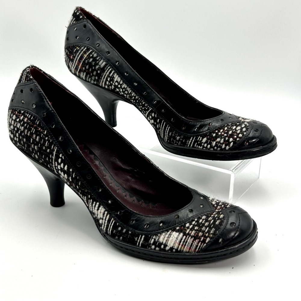 Vince Camuto Tweed Wingtip Pumps Womens 7B Black Leather Brogue Dark Academia